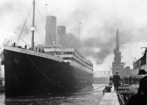 Titanic'den Queen Mary'e Gemi Yolculuğu: Hız ve Stil Sergisi