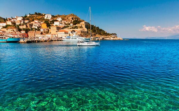 Yunanistan’da Yelkenli ile Gidebileceğiniz Adalar