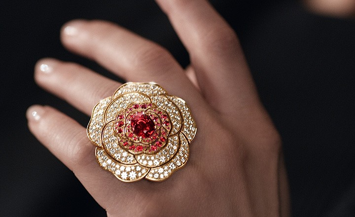 Chanel 2019 Couture Mücevher Koleksiyonu Camélia