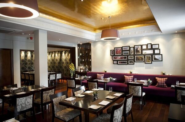 Edinburg Restoran Önerileri: Tony Singh