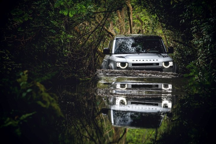 Yeni Land Rover Defender Hakkında Bilmeniz Gerekenler