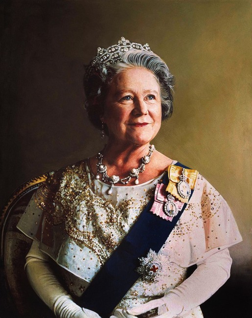 Kraliçe II. Elizabeth'in Hayatı, Stili ve Mücevherleri