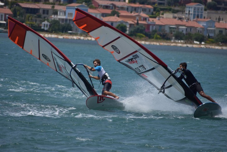 Türkiye'nin En İyi 10 Rüzgar Sörfü Okulu
