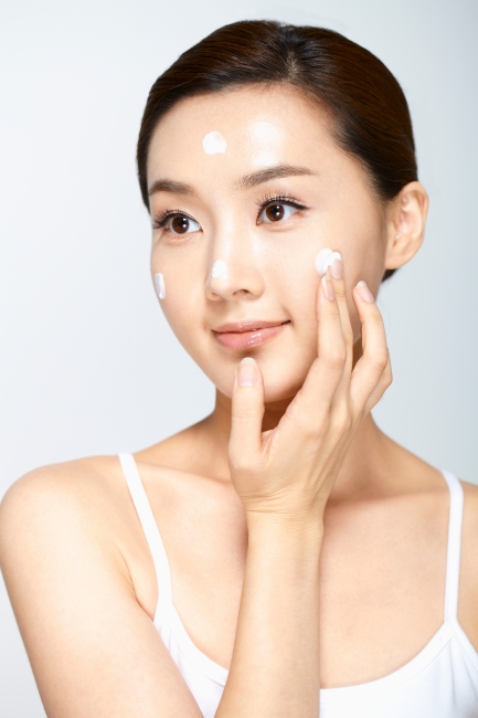 Koreli Kozmetik Markalarıyla 6 Adımda Muhteşem Cildin Sırları