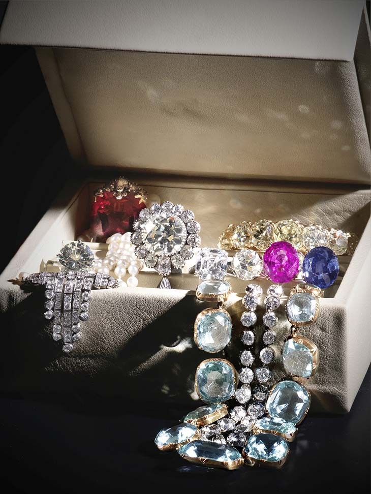 Mücevher Koleksiyonerleri İçin En İyi 10 Yatırım Parça
