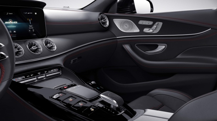 Yeni Mercedes-AMG GT 4-Kapı Coupé Hakkında Bilmeniz Gerekenler