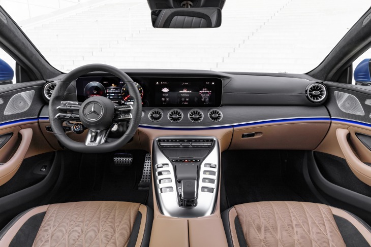 Yeni Mercedes-AMG GT 4-Kapı Coupé Hakkında Bilmeniz Gerekenler