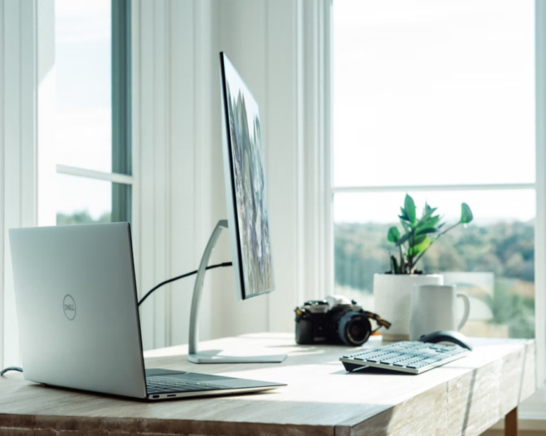 Home Office Çalışırken Sahip Olmanız Gereken 11 Teknolojik Ürün