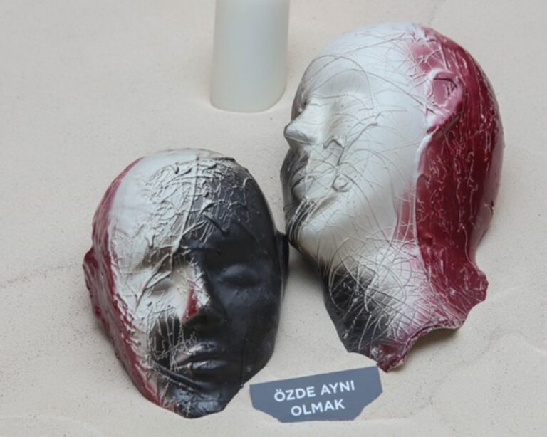 Eşitliği Simgeleyen Porselenler: “Maskesiz Yüzler’’ Sergisi