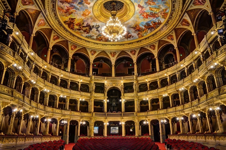 Dünyanın En Görkemli Opera Binaları
