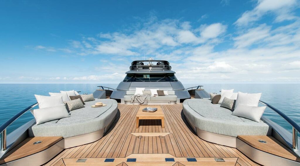 Monte Carlo Yachts MCY 105 ile Sınırsız Hayat