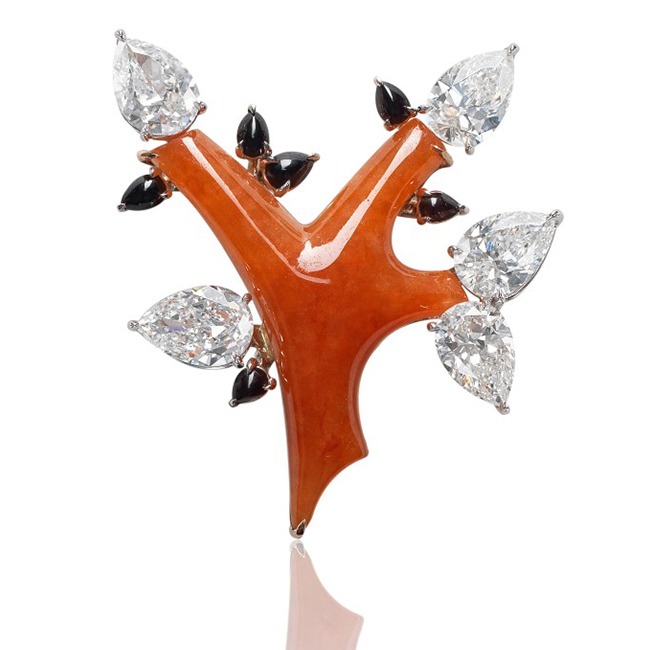 Sotheby’s Diamonds Ağaç Broşlar Sergisi