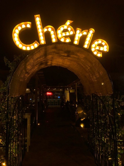 Alaçatı’nın Gizli Bahçesi: Cherie