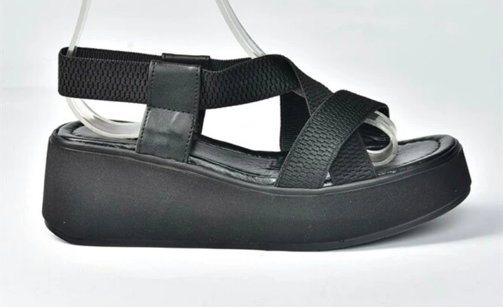 2022'nin En Güzel Sandalet Modelleri