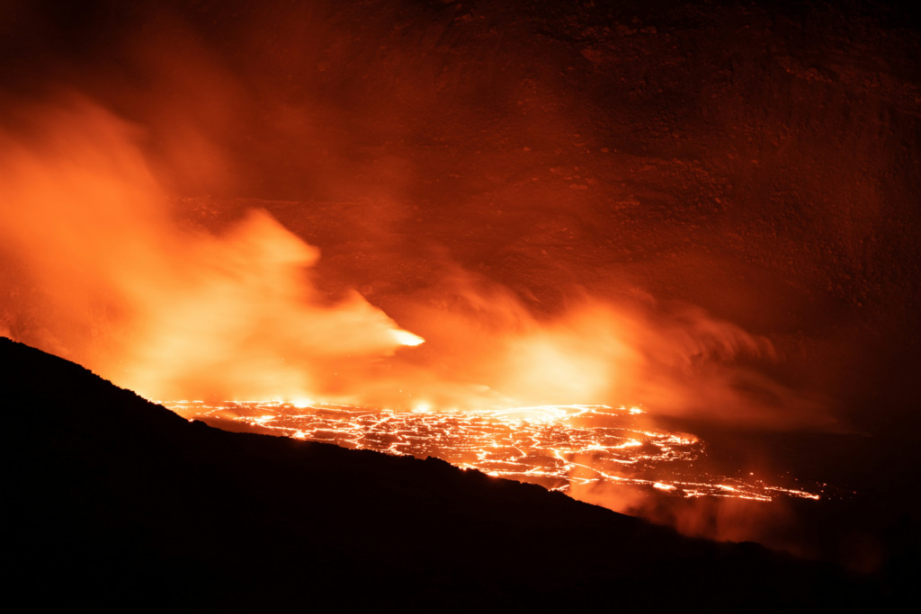 Hawaiʻi Ulusal Parkı aktif volkanları.