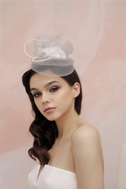Gelinlere Özel Şapka Tasarımları: Melis Erkol Hat Design