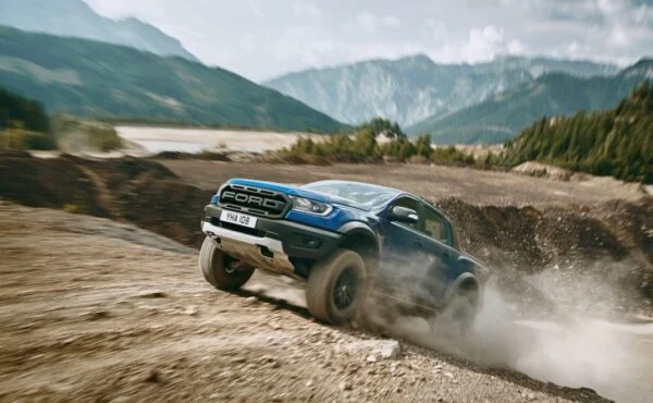Lüksün Sınırları Zorlayan En İyi SUV Modelleri