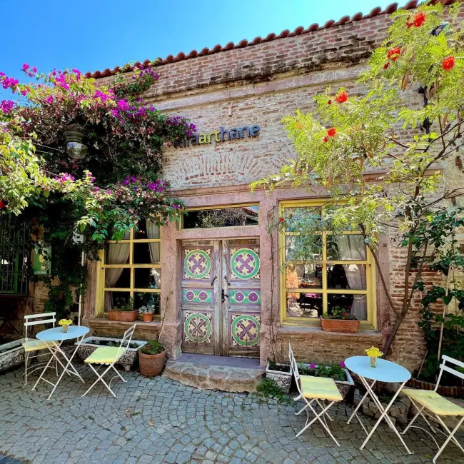 Cunda, Ayvalık'ın En İyi Restoran ve Otelleri
