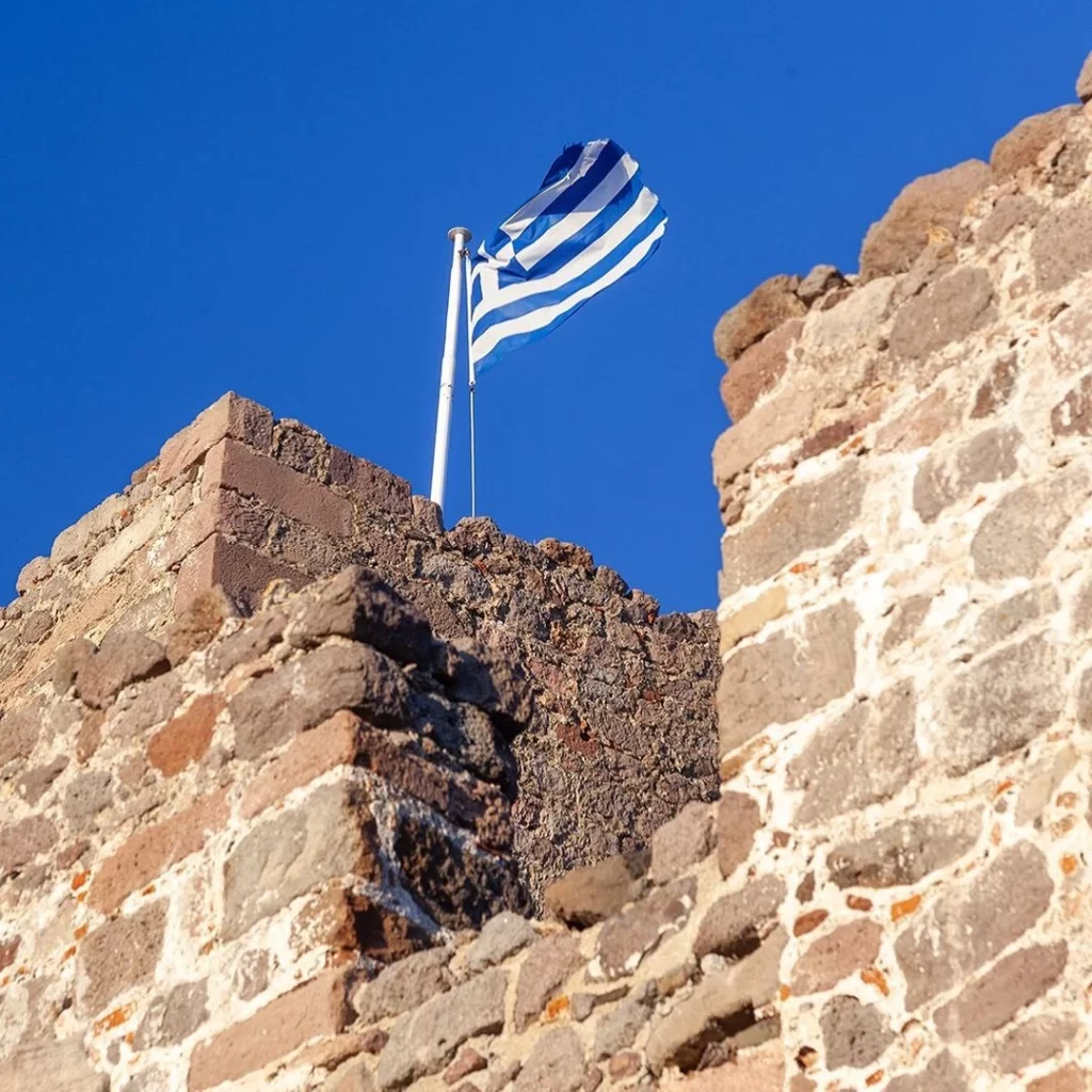 Yazın Tadını Çıkarabileceğiniz Yunan Adaları