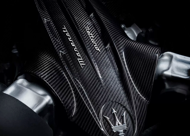 Maserati’nin Yeni Yarış Otomobili: MCXtrema