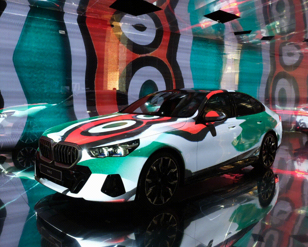 Yeni BMW i5’ten İlham Alan “The Electric AI Canvas” Enstalasyonu Contemporary Istanbul’da