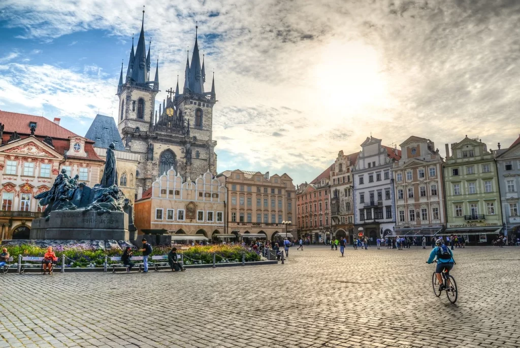 Mistik Güzelliğiyle Prag Seyahat Rehberi