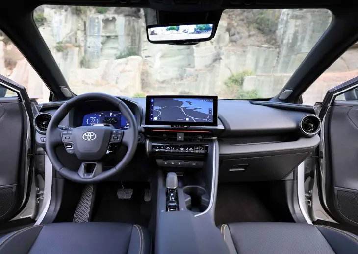 Yeni Toyota C-HR Hybrid Hakkında Bilmeniz Gerekenler