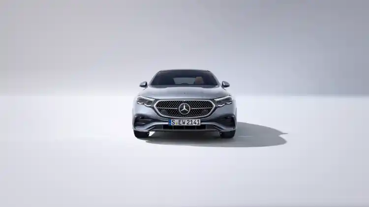 Yeni Mercedes-Benz E-Serisi Hakkında Bilmeniz Gerekenler