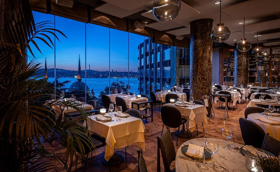 İstanbul’un Eşsiz Manzarasının Tadını Çıkaracağınız Restoranlar
