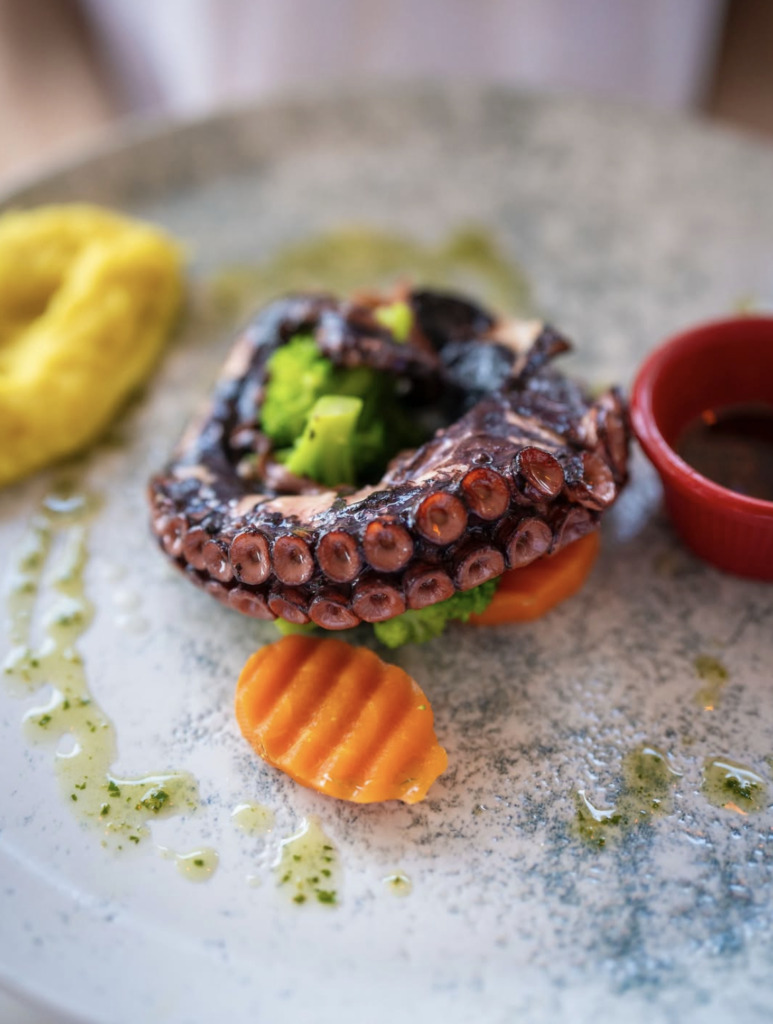 Ahtapot yemek görseli