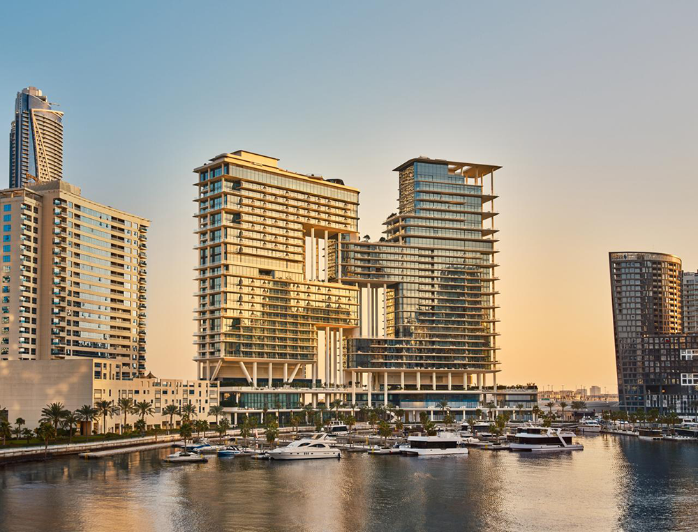 Dubai'de Mükemmel Bir Otel Deneyimi: The Lana Dorchester Collection