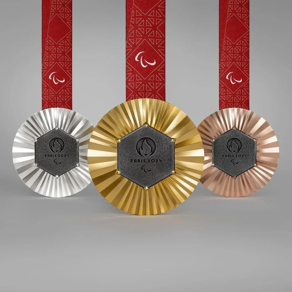 Zaferin Zarafeti: Chaumet Paris 2024 Olimpiyat Madalyalarını Tasarladı