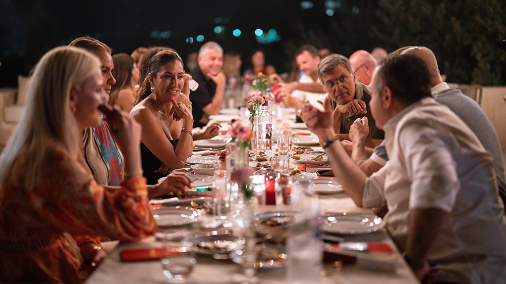 Bodrum'da OGGUSTO ile Kulüpten Bir Gece