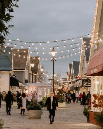 İngiltere’nin Lüks Outlet Kasabası: Bicester Village