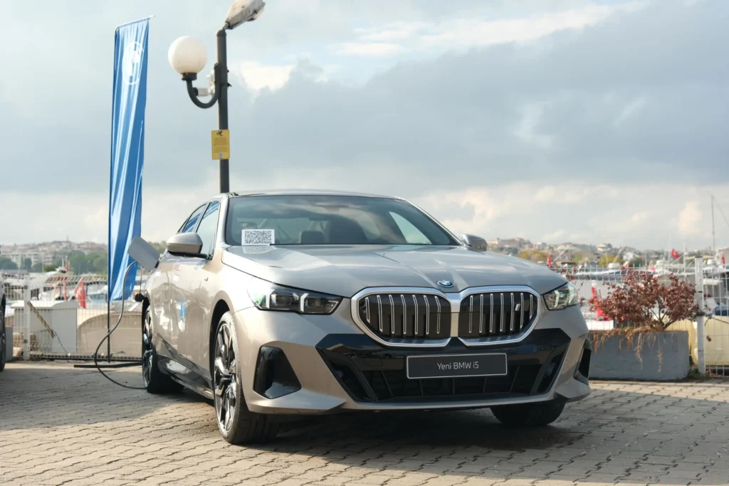 Boğazın Suları, 30 Ağustos TAYK BMW Borusan Otomotiv Zafer Kupası Yat Yarışı ile Dalgalandı