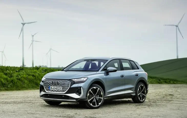 Audi Q4 e-tron: Teknolojinin ve Şıklığın Buluşma Noktası