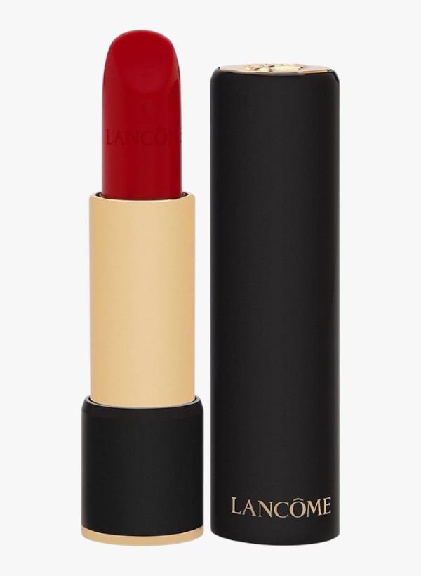 Ürün Cinsiyeti: Kadın
Ürün Tipi: Dudak Makyaj Ürünü
Ürün Sezonsallığı: Dört Mevsim
Ürün Çeşidi: Kremsi Ruj
Ürün Özellikleri:
Lancôme L’Absolu Rouge Cream, zengin pigmentli ve kremsi yapısıyla dudaklara pürüzsüz bir renk dağılımı sunar. Nemlendirici etkisi sayesinde dudakları konforlu hissettirirken, canlı ve sofistike bir görünüm sağlar. Günlük kullanıma uygun olduğu kadar özel anlar için de ideal bir tamamlayıcıdır.
Öne Çıkan Detaylar:
Kremsi ve nemlendirici formül
Yoğun ve dengeli renk
Konforlu kullanım hissi
Zarif ambalaj tasarımı
Kimler Kullanıyor?
Dudak makyajında hem renk hem de konfor arayan, klasik ama modern bir etkiyi tercih eden kadınlar tarafından kullanılır.
Lancôme L’Absolu Rouge Cream ile dudaklarınızda konforlu, yoğun ve sofistike bir renk deneyimi yaşayın.