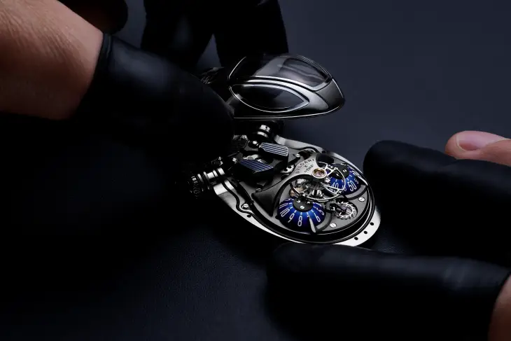 Saat Dünyasında Devrim: Bvlgari x MB&F Serpenti