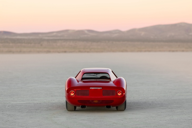 Ferrari 250 LM 