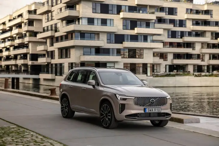 Tasarım ve Performans Bir Arada: Yenilenen Volvo XC90