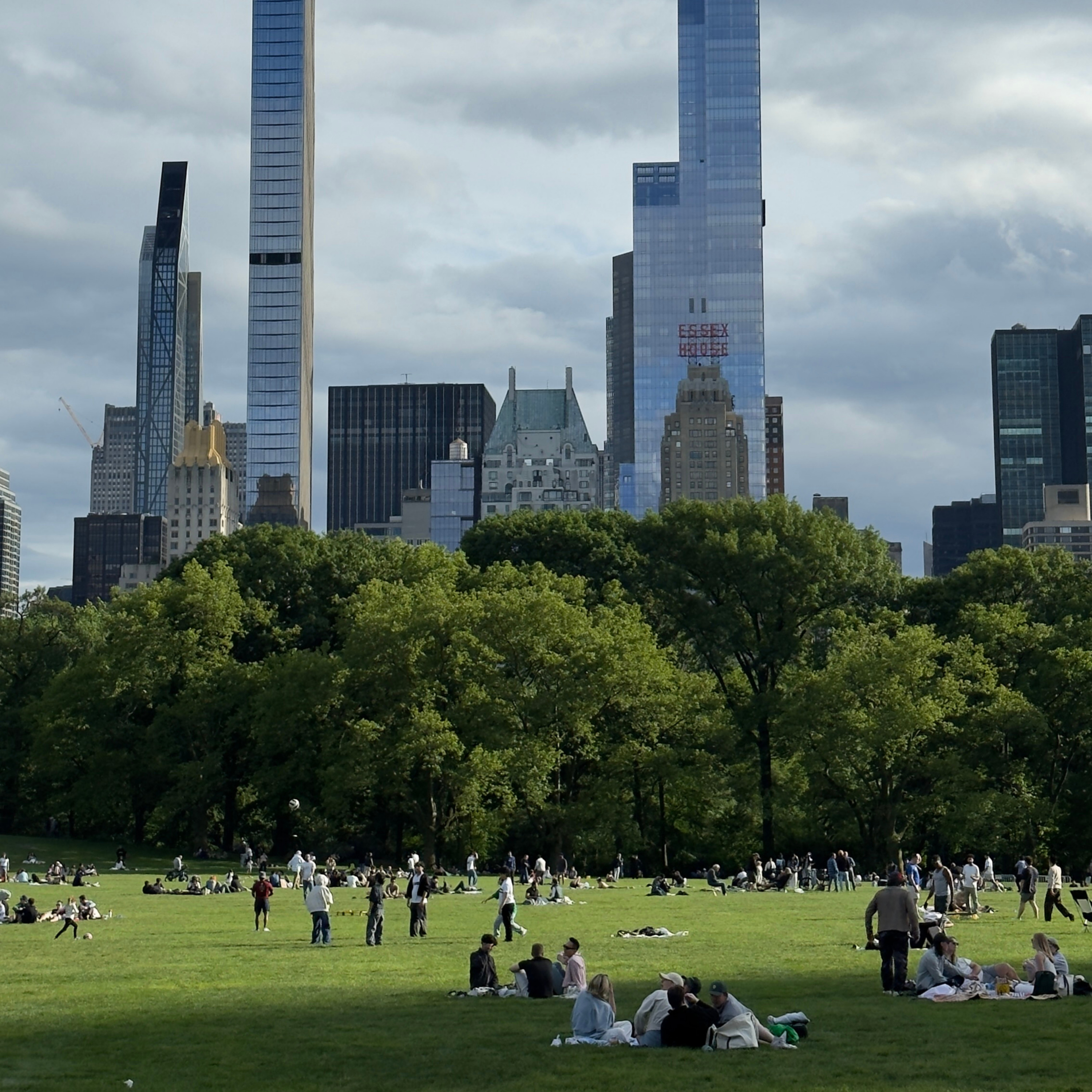 Işıkların ve Hayallerin Şehri: New York Seyahat Rehberi