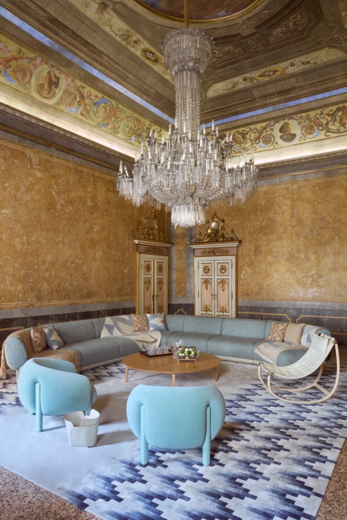 Louis Vuitton, Milano’da Yeni Evrenini Tanıttı