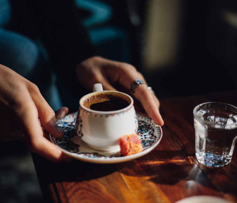 Geleneksel ve Modern Kahve Kültürü Buluşuyor