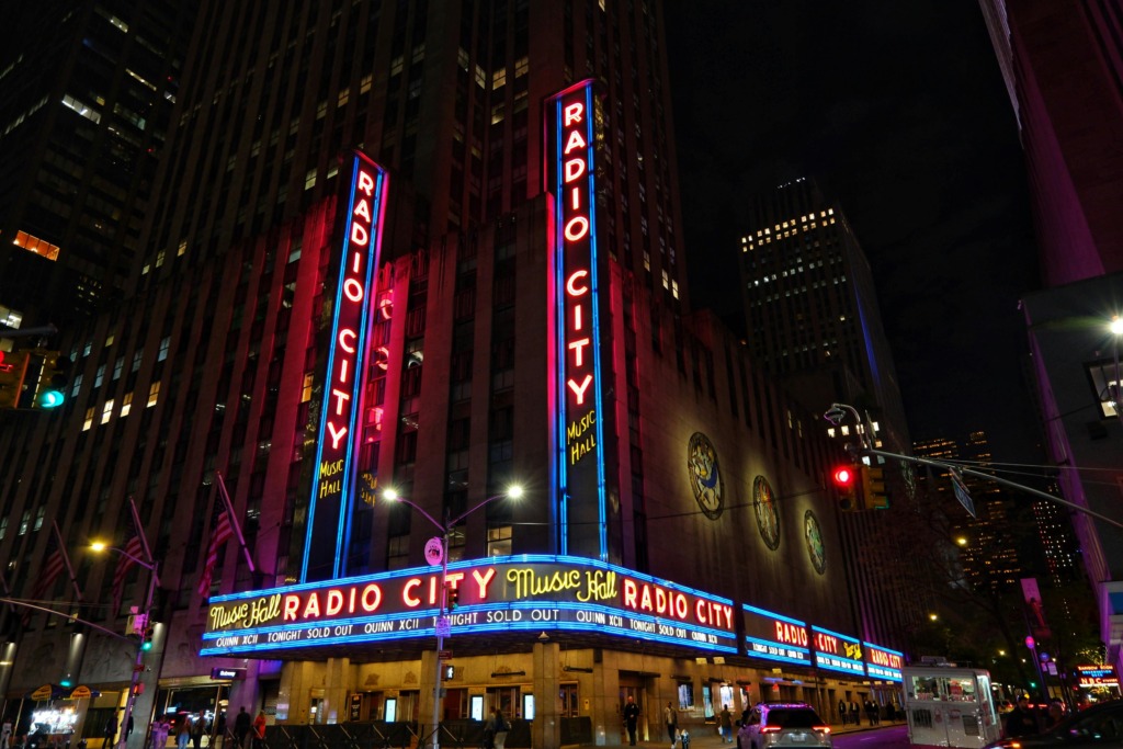Işıkların ve Hayallerin Şehri: New York Seyahat Rehberi