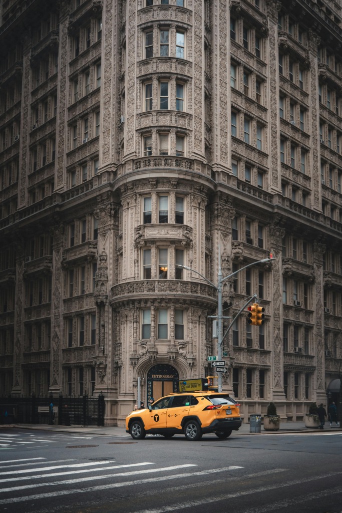 Işıkların ve Hayallerin Şehri: New York Seyahat Rehberi