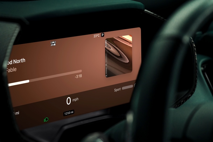 Yeni Nesil Otomotiv Deneyimi: Apple CarPlay Ultra