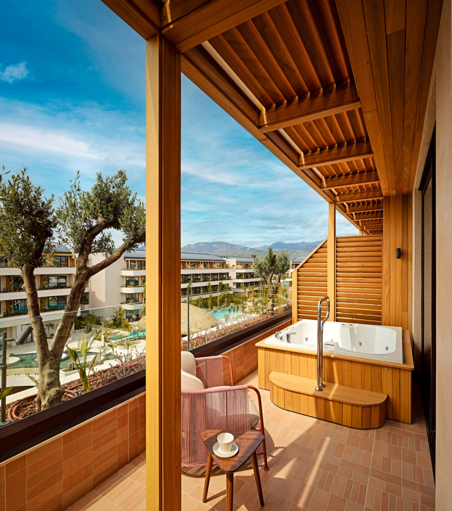 XO Cape Arnna: Fethiye’de Dengeli ve Deneyim Odaklı Bir Tatil