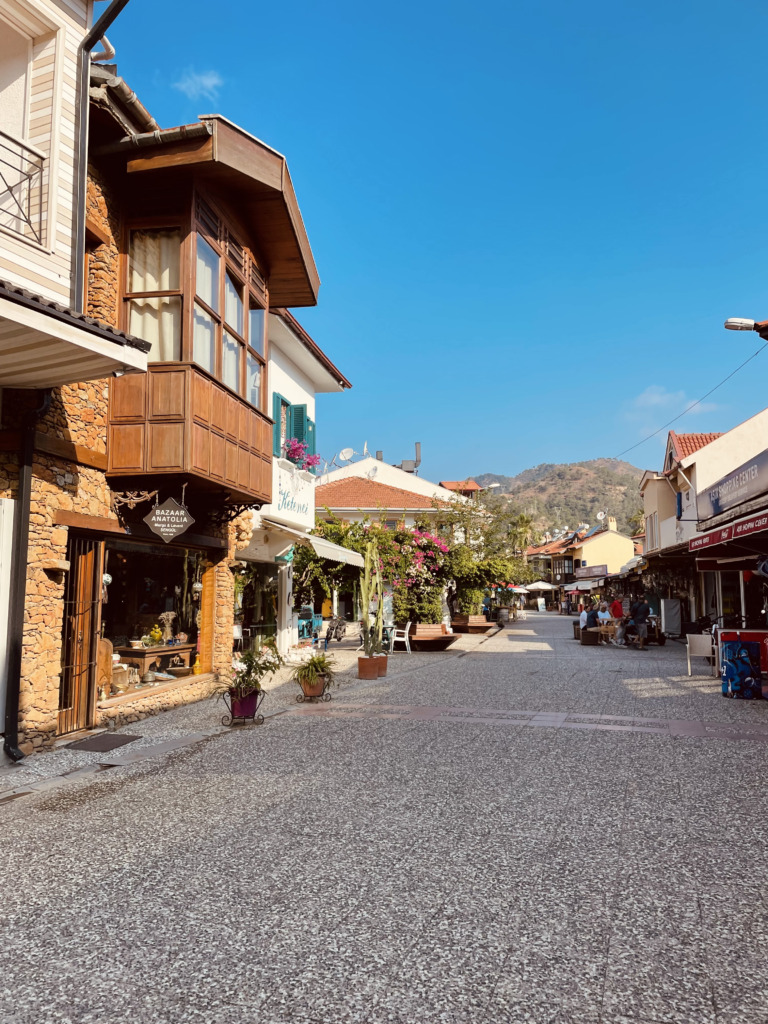 Sıradan Bir Tatilden Fazlası: Göcek’te Ruhunuzu Yenileyecek Gastronomi ve Wellness Rotaları