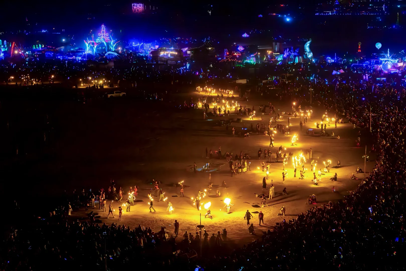 Nevada Çölü'ndeki Ütopya: Burning Man 2026 Hayatta Kalma Rehberi