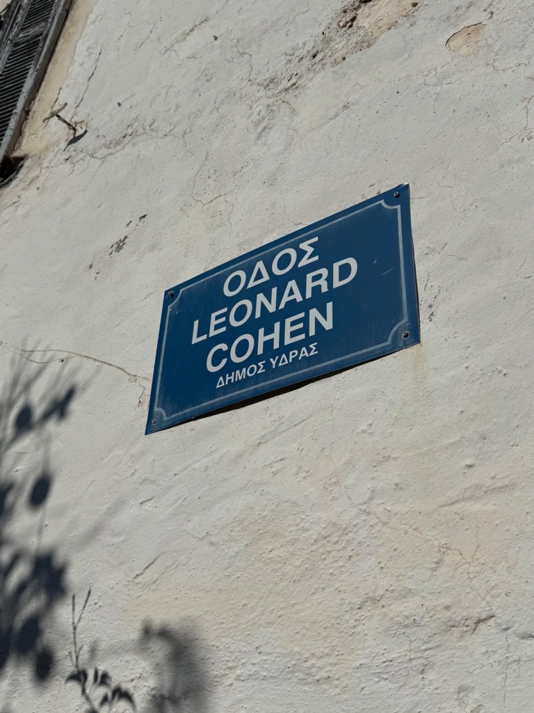 Leonard Cohen’in İzinde Hydra Adası: Dilan Çiçek Deniz